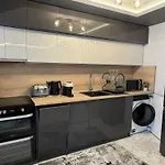 Moon - 1 Bedroom Luxury 普罗夫迪夫
