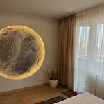 Moon - 1 Bedroom Luxury *