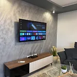 Moon - 1 Bedroom Luxury Apartment