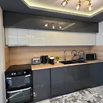 Apartment Moon - 1 Bedroom Luxury *