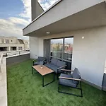 Apartment Moon - 1 Bedroom Luxury Plovdiv