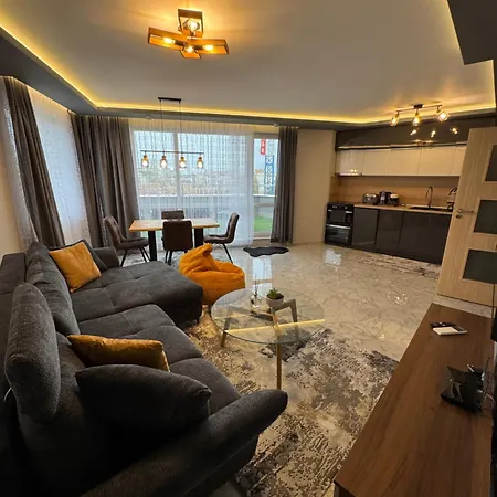 Moon - 1 Bedroom Luxury דירה *