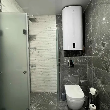 דירה Moon - 1 Bedroom Luxury פלובדיב