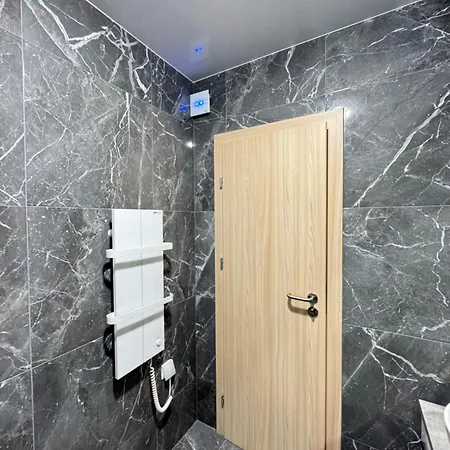 דירה Moon - 1 Bedroom Luxury פלובדיב