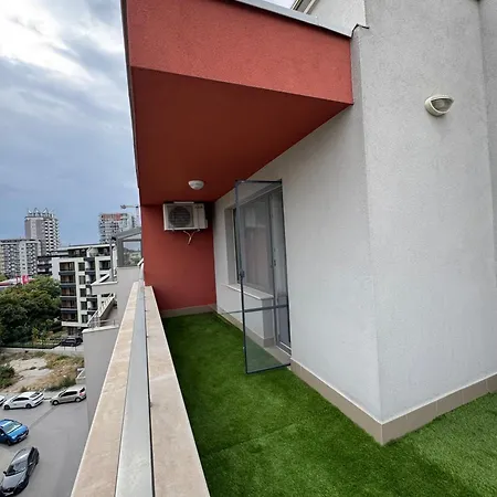 דירה Moon - 1 Bedroom Luxury פלובדיב