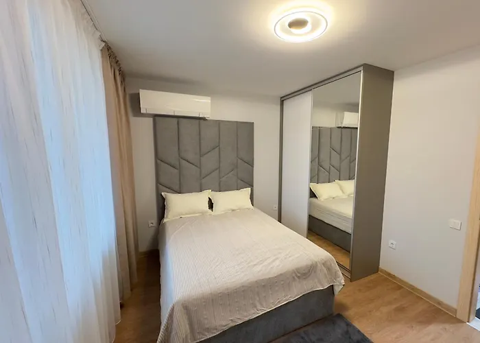 Moon - 1 Bedroom Luxury *